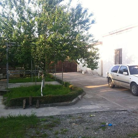 סוקהום Vacation Home On Krasnomayakskaya 36 מראה חיצוני תמונה