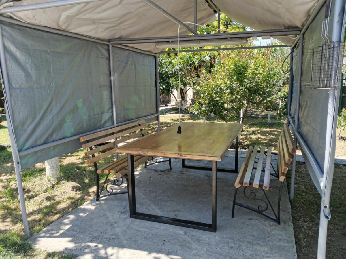 סוקהום Vacation Home On Krasnomayakskaya 36 מראה חיצוני תמונה